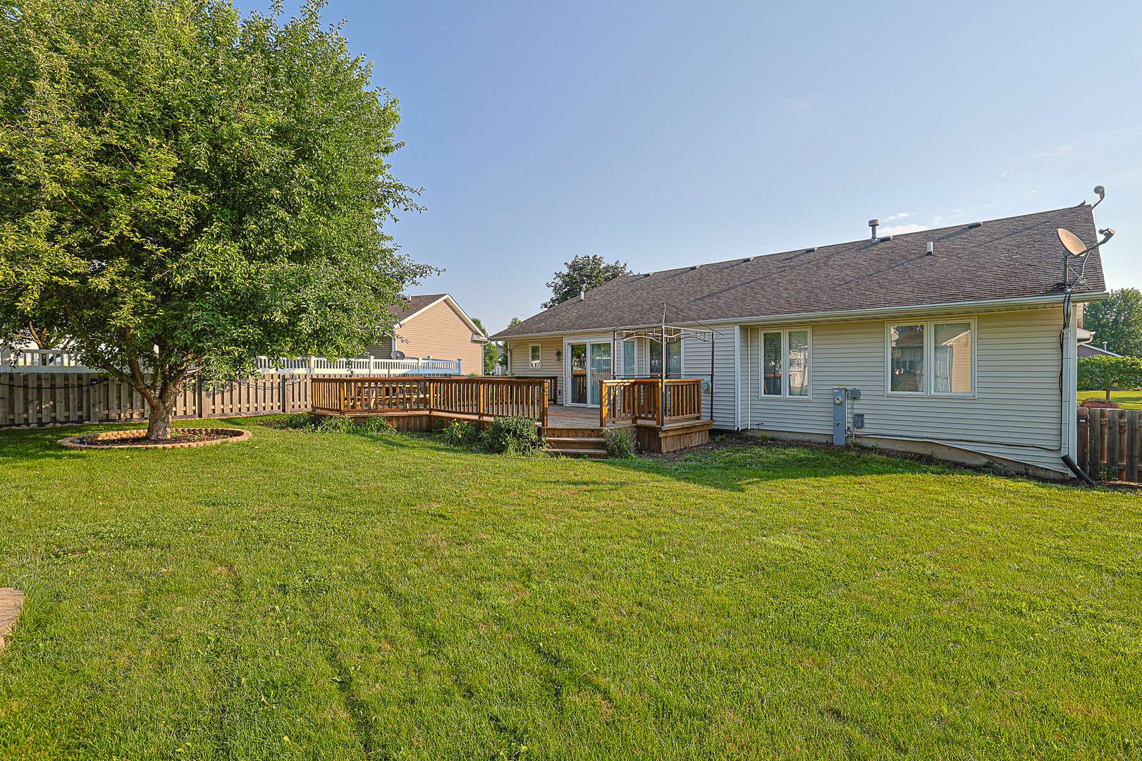 Poplar Grove, IL 61065,293 Oak ST