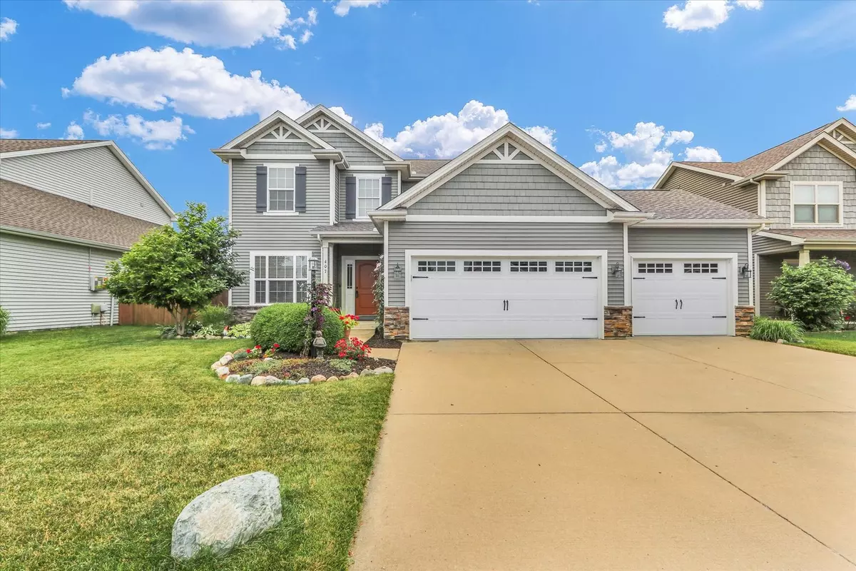Savoy, IL 61874,407 Banbury LN