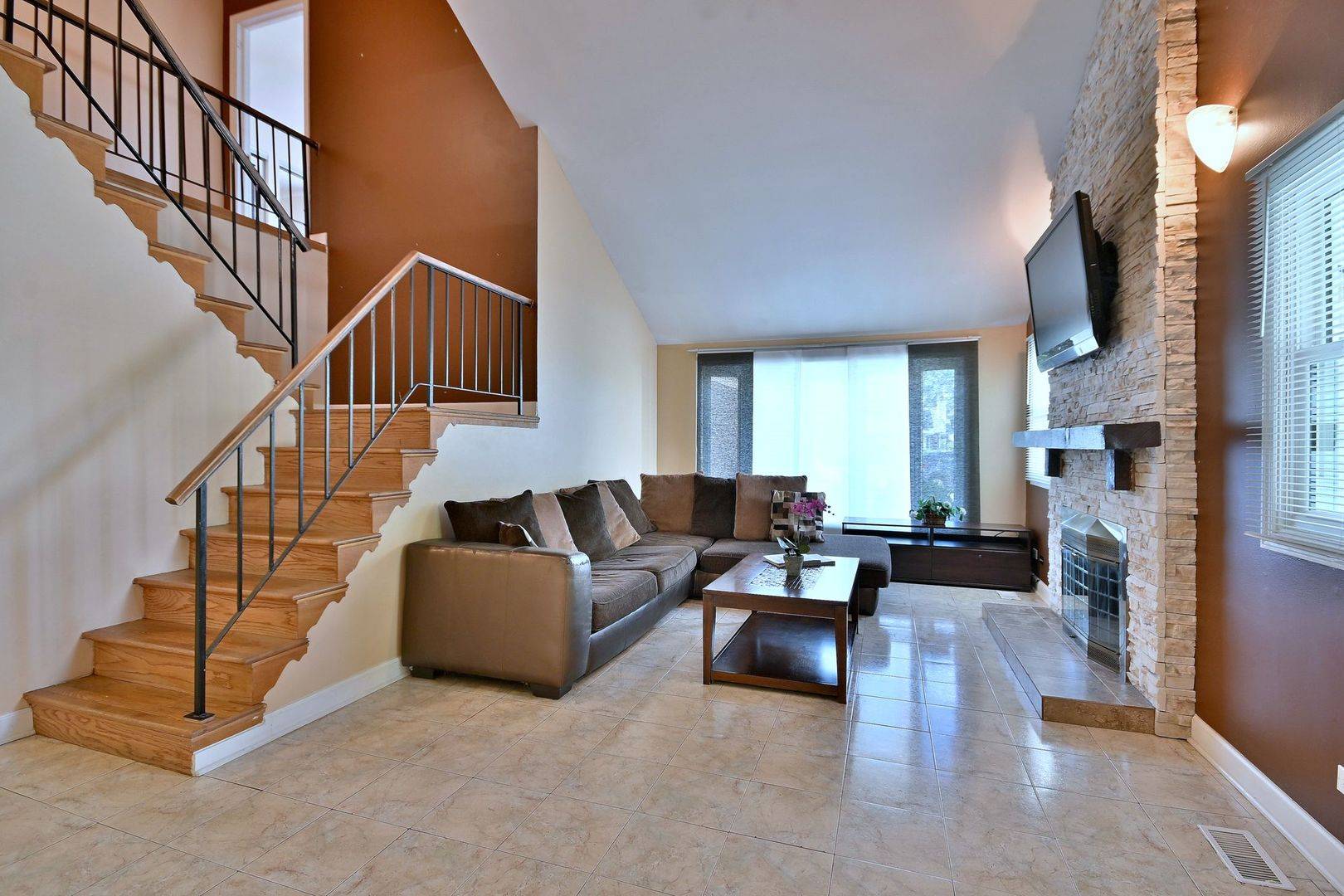 Carol Stream, IL 60188,1340 Charger CT