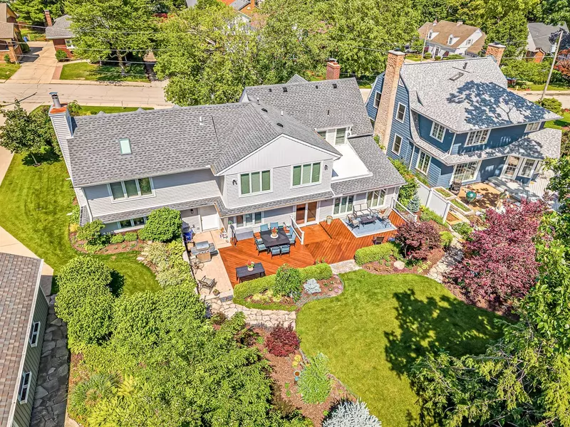 811 Paris AVE, Rockford, IL 61107