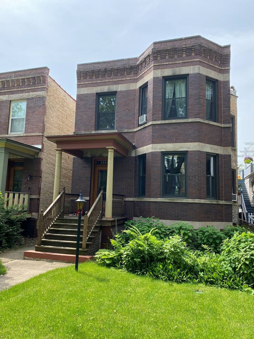 2005 W Greenleaf #1, Chicago, IL 60645