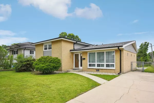 Morton Grove, IL 60053,9342 Oriole AVE
