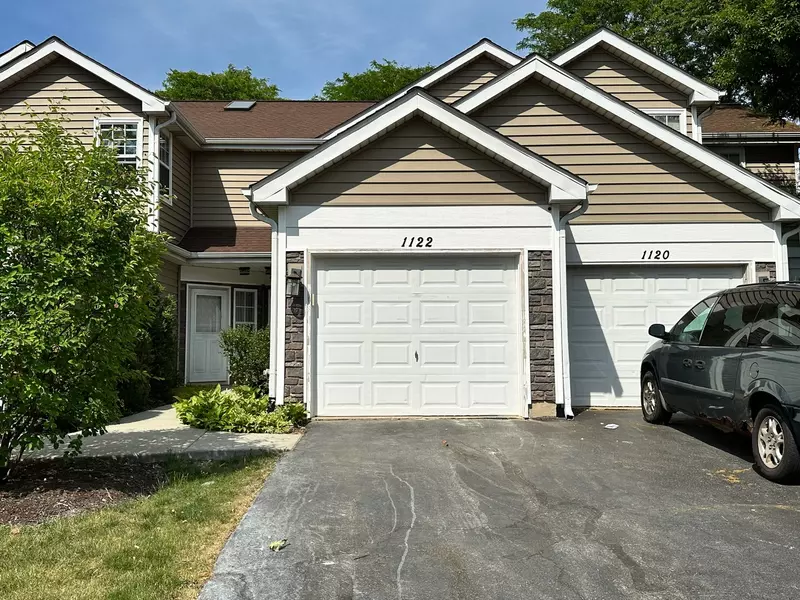 1122 REGENCY DR, Schaumburg, IL 60193