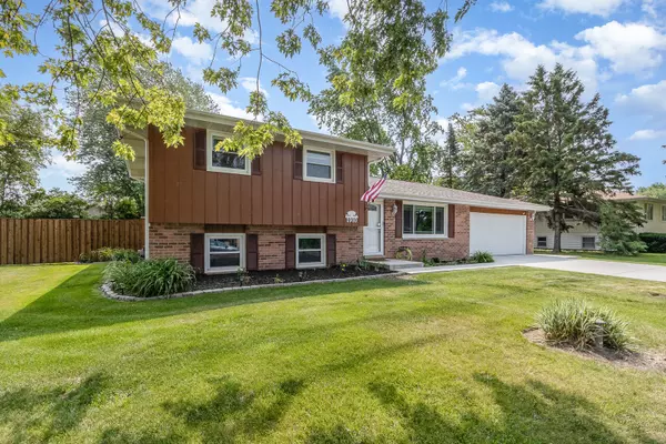 Joliet, IL 60431,1910 Heather LN