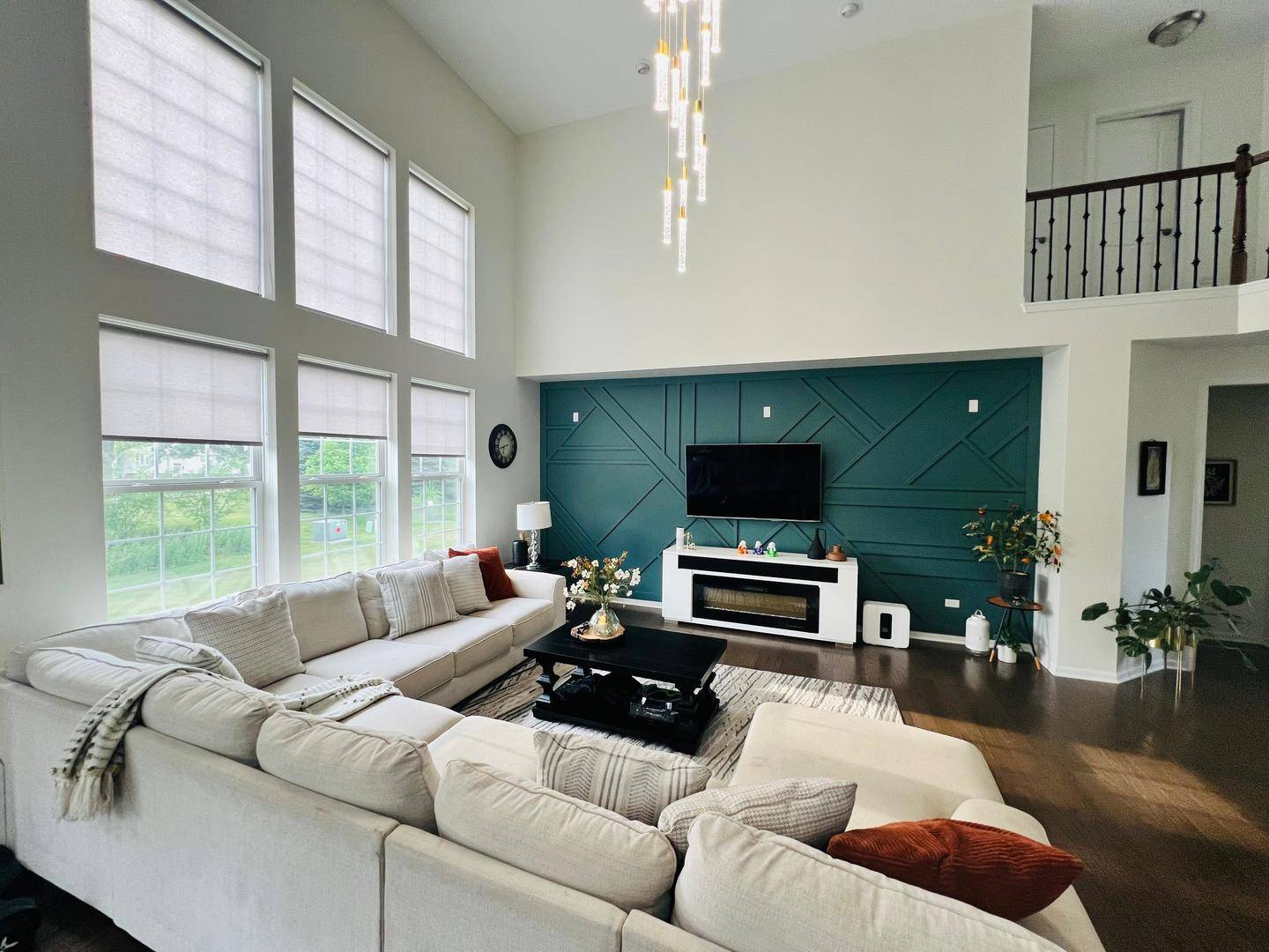 Naperville, IL 60564,3915 NANNYBERRY CT