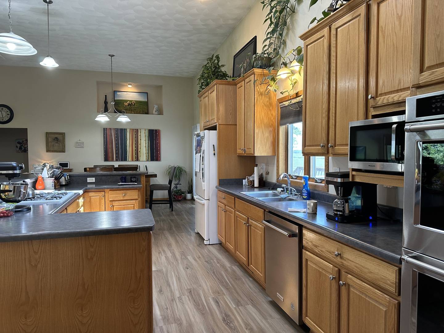 Prophetstown, IL 61277,80 Smit RD