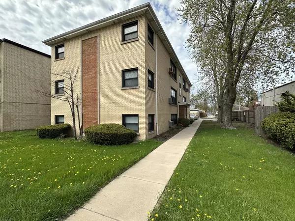 1812 W 127th ST, Calumet Park, IL 60827