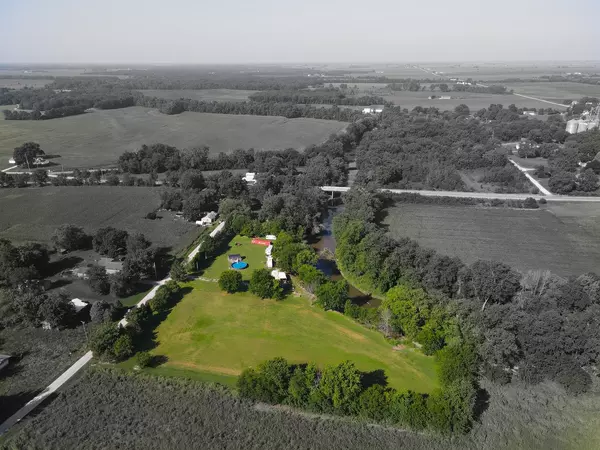 2894 E Twp Rd 407, Sheldon, IL 60966