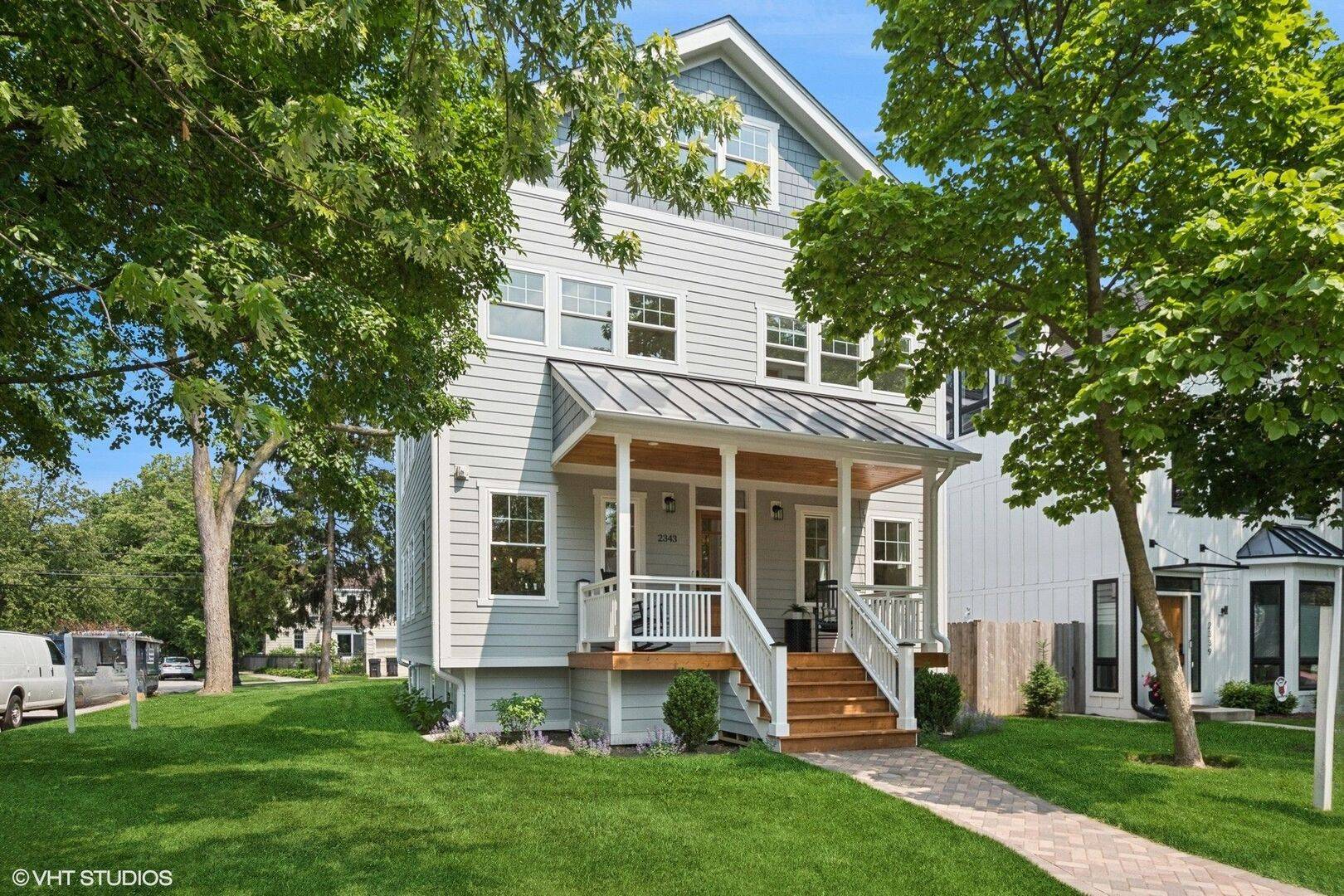 2343 Hastings AVE, Evanston, IL 60201