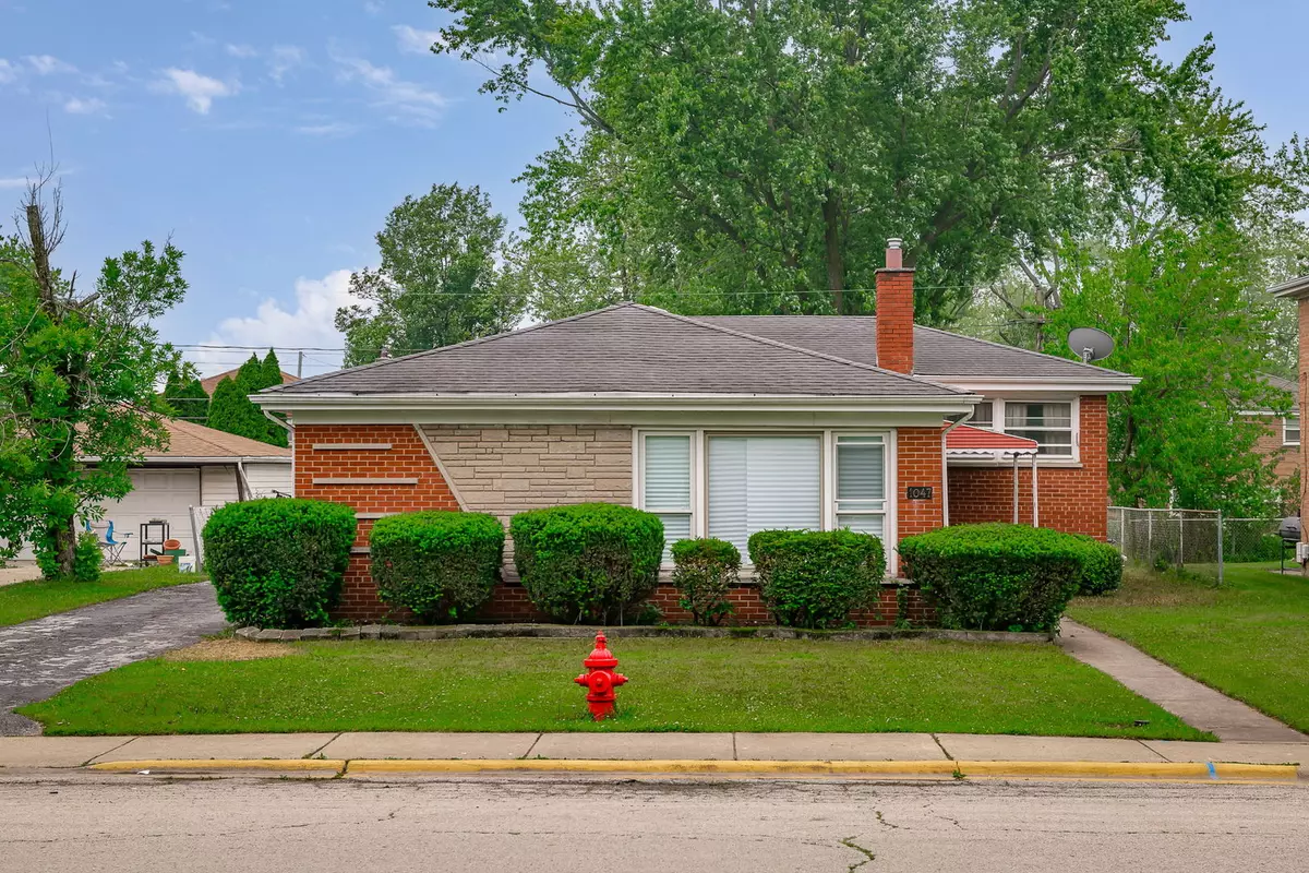 South Holland, IL 60473,1047 Riverview DR