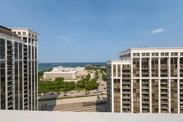 Chicago, IL 60605,1322 S Prairie AVE #406