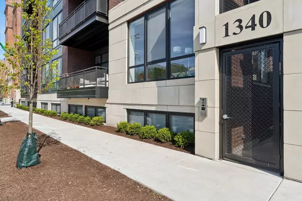 Chicago, IL 60642,1340 W Chestnut ST #204