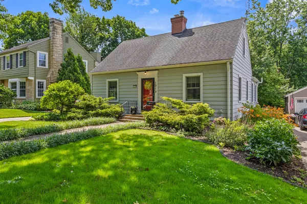 Champaign, IL 61821,1213 W Charles ST