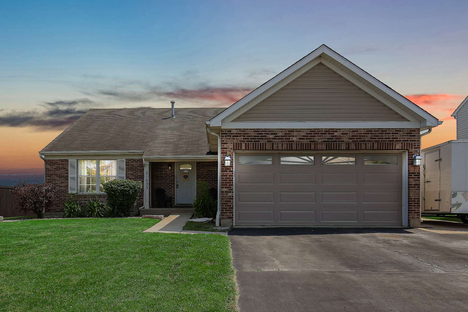 Crest Hill, IL 60403,21023 Siegel DR