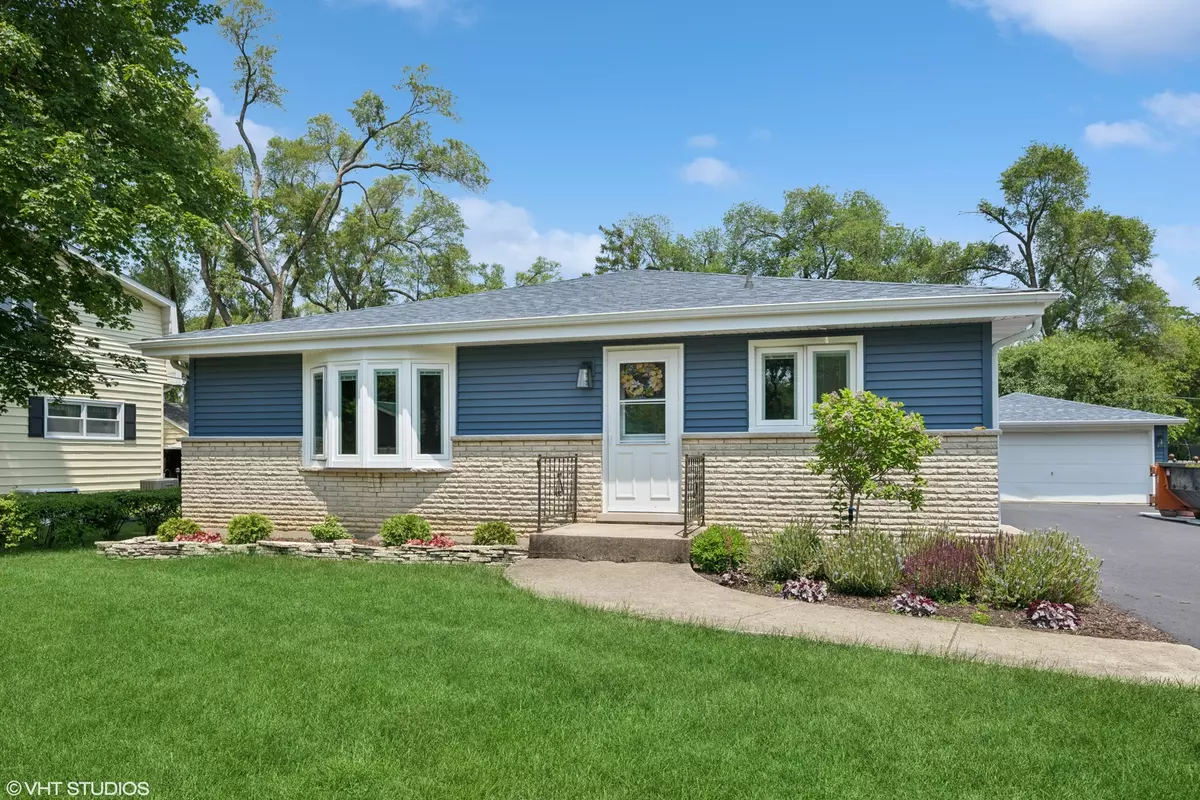Roselle, IL 60172,345 Catalpa AVE