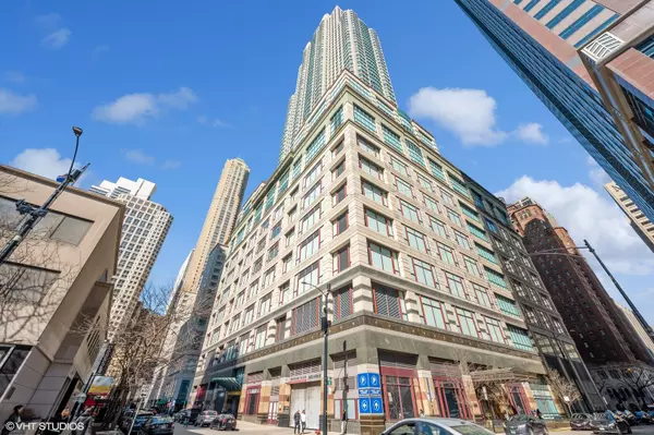 100 E Huron ST #3501, Chicago, IL 60611