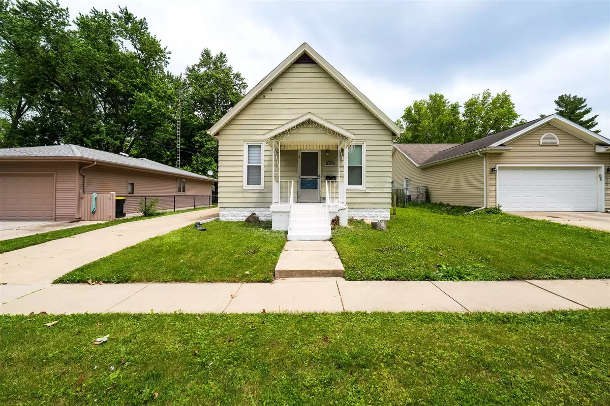 Normal, IL 61761,1006 S Adelaide ST