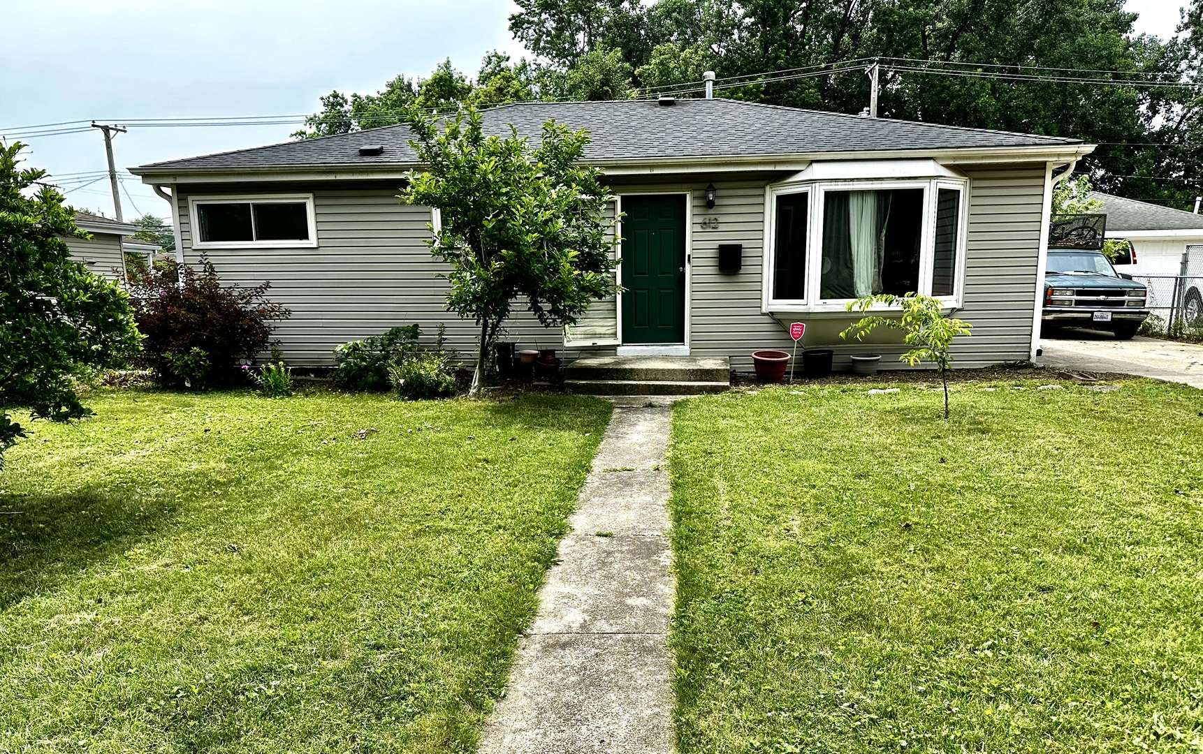 Villa Park, IL 60181,612 N Lincoln AVE