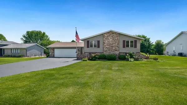 1320 Lake Summerset RD, Davis, IL 61019