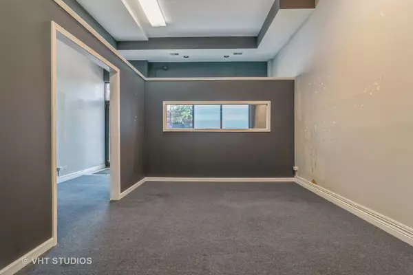 Chicago, IL 60647,2521 W North AVE