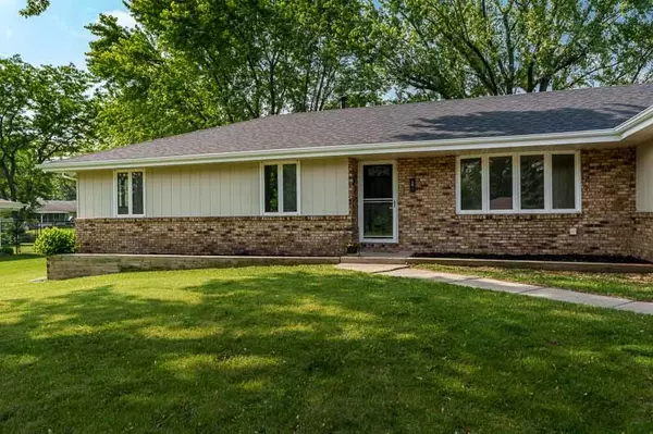 Cherry Valley, IL 61016,7329 CORNFLOWER RD