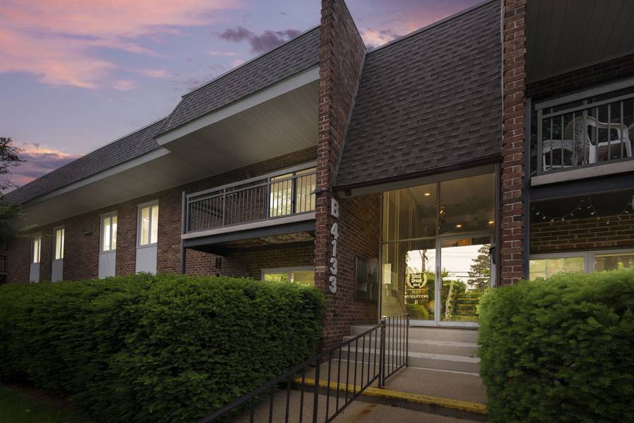 4133 Saratoga AVE #B222, Downers Grove, IL 60515