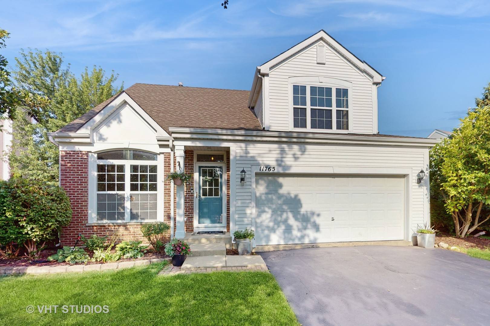 11765 Cape Cod LN, Huntley, IL 60142