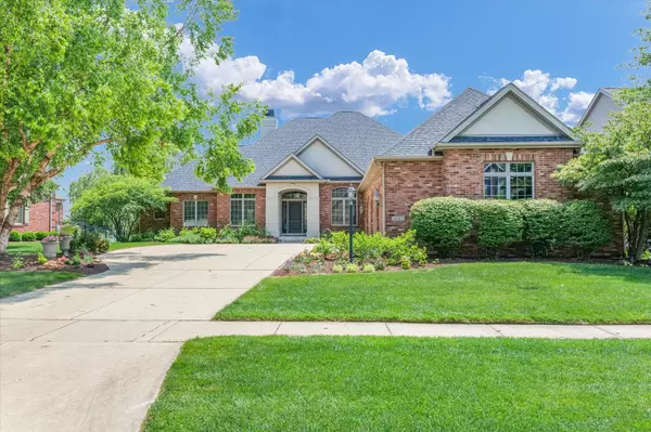 4905 Peifer LN, Champaign, IL 61822