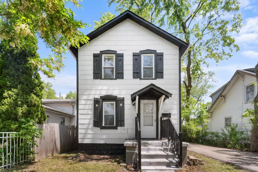 3225 Gilead AVE, Zion, IL 60099