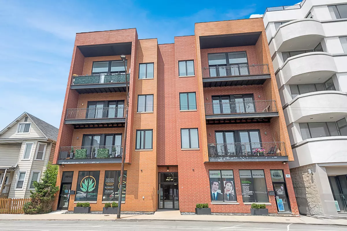 Chicago, IL 60630,5010 W Lawrence AVE #3B