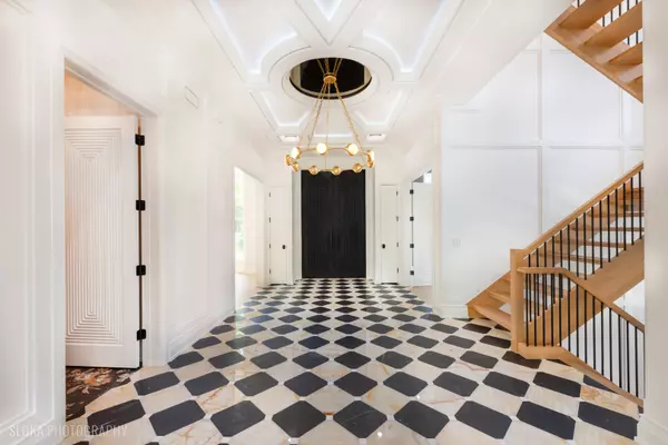 Glencoe, IL 60022,219 Lincoln DR