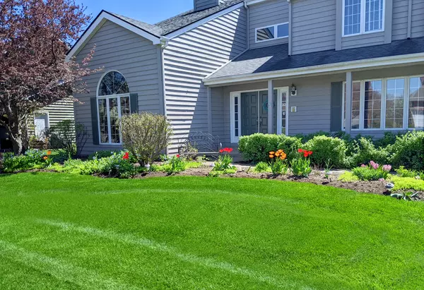 Sugar Grove, IL 60554,731 Queens Gate CIR