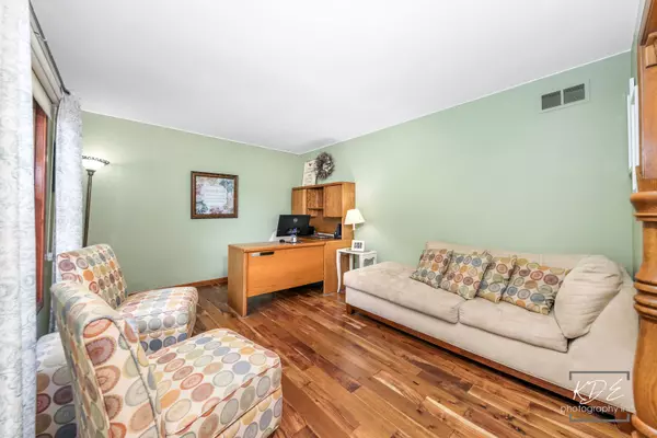 Bolingbrook, IL 60440,3 Wescott CT