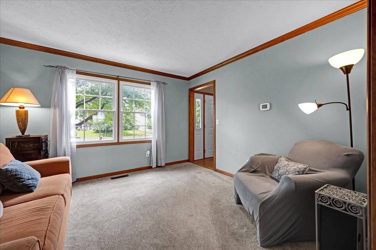 Bloomington, IL 61704,9 Remi CT