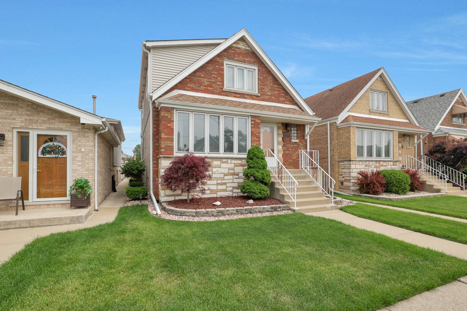 Chicago, IL 60638,5531 S McVicker AVE