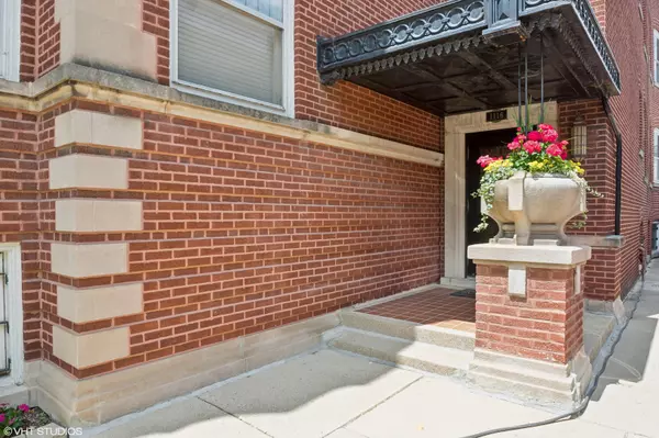 Chicago, IL 60626,1116 W NORTH SHORE AVE #2