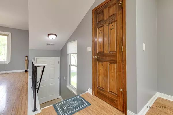 Schaumburg, IL 60193,923 Manchester CIR #923