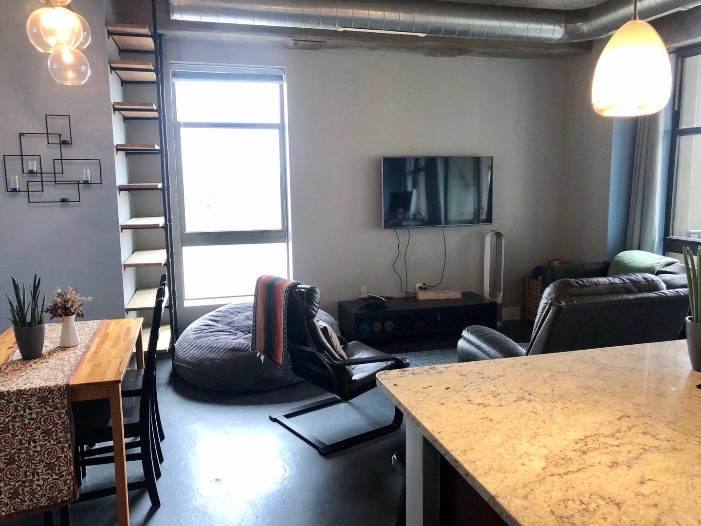 Chicago, IL 60608,1550 S Blue Island AVE #504