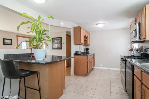 Harwood Heights, IL 60706,7336 W Argyle ST