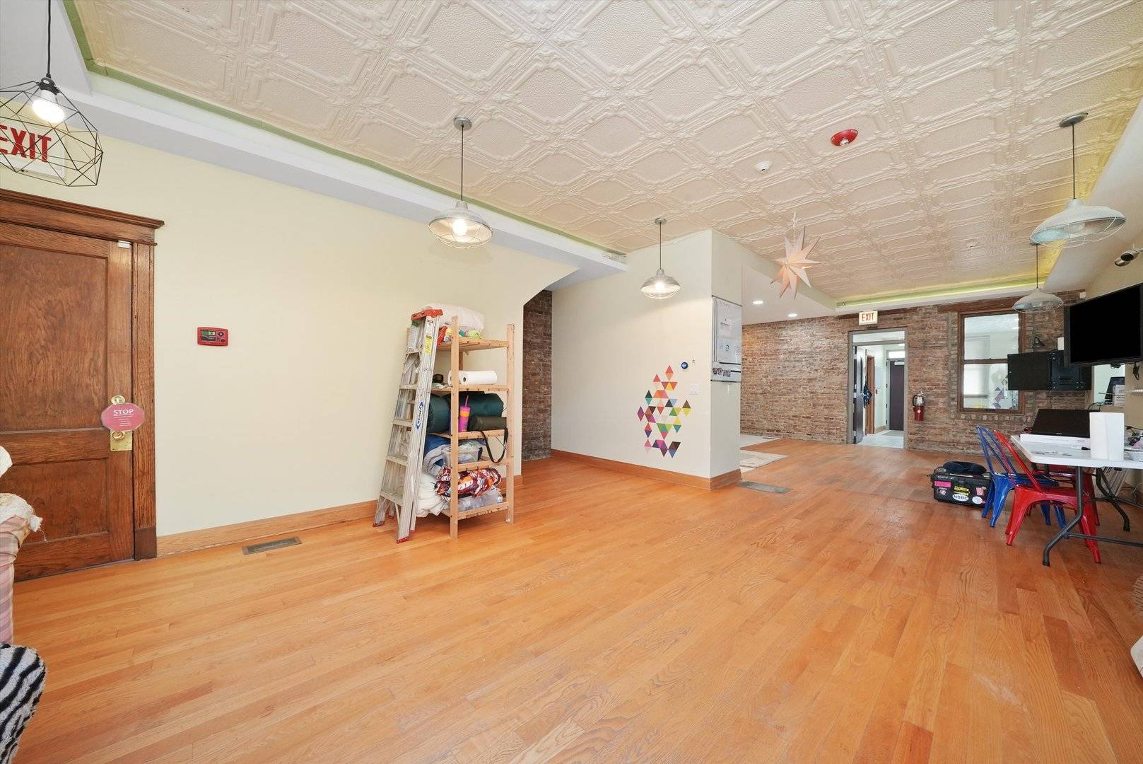 Berwyn, IL 60402,2347 Clarence AVE