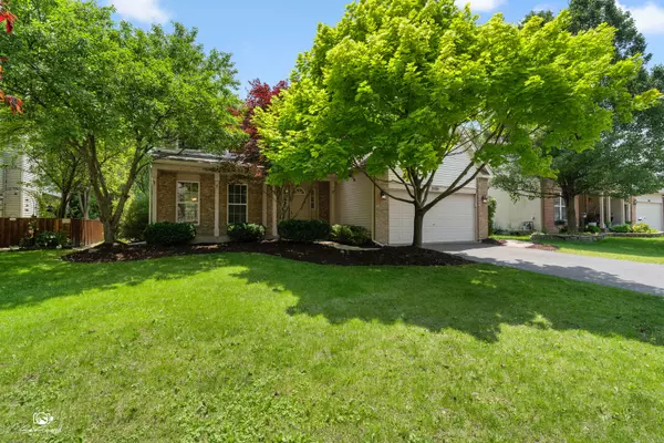 2008 Crosswind DR, Plainfield, IL 60586