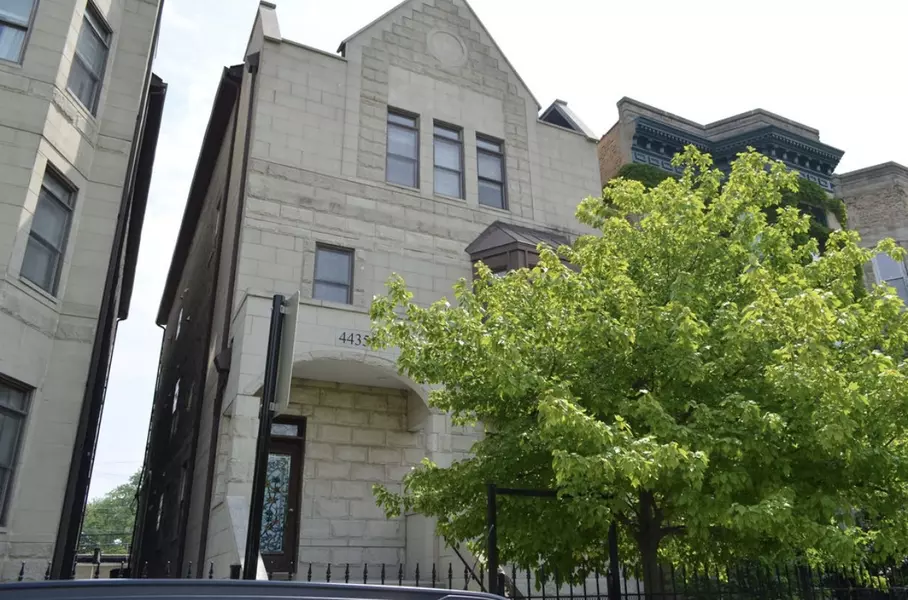 4435 S OAKENWALD AVE #1, Chicago, IL 60653