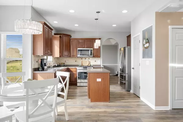 Yorkville, IL 60560,2551 Fairfax WAY