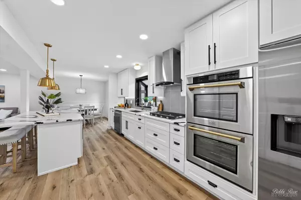 Rolling Meadows, IL 60008,111 Mayberry CT