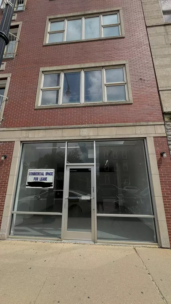 Chicago, IL 60622,1648 W North AVE