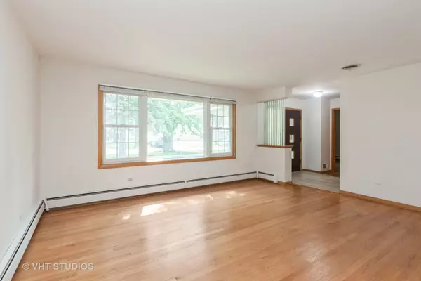 Arlington Heights, IL 60004,428 S Phelps AVE