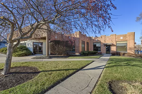 407 W Jefferson ST, Joliet, IL 60435