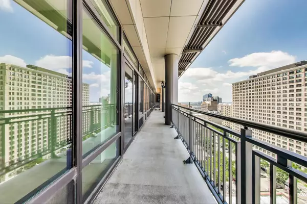 Chicago, IL 60605,520 S State ST #1726