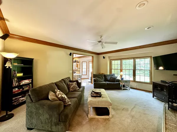 St. Charles, IL 60175,40W014 Margaret Mitchell ST