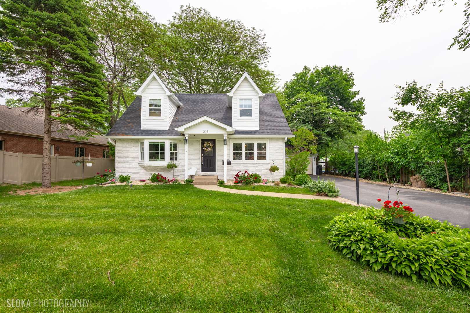 215 Rush ST, Roselle, IL 60172